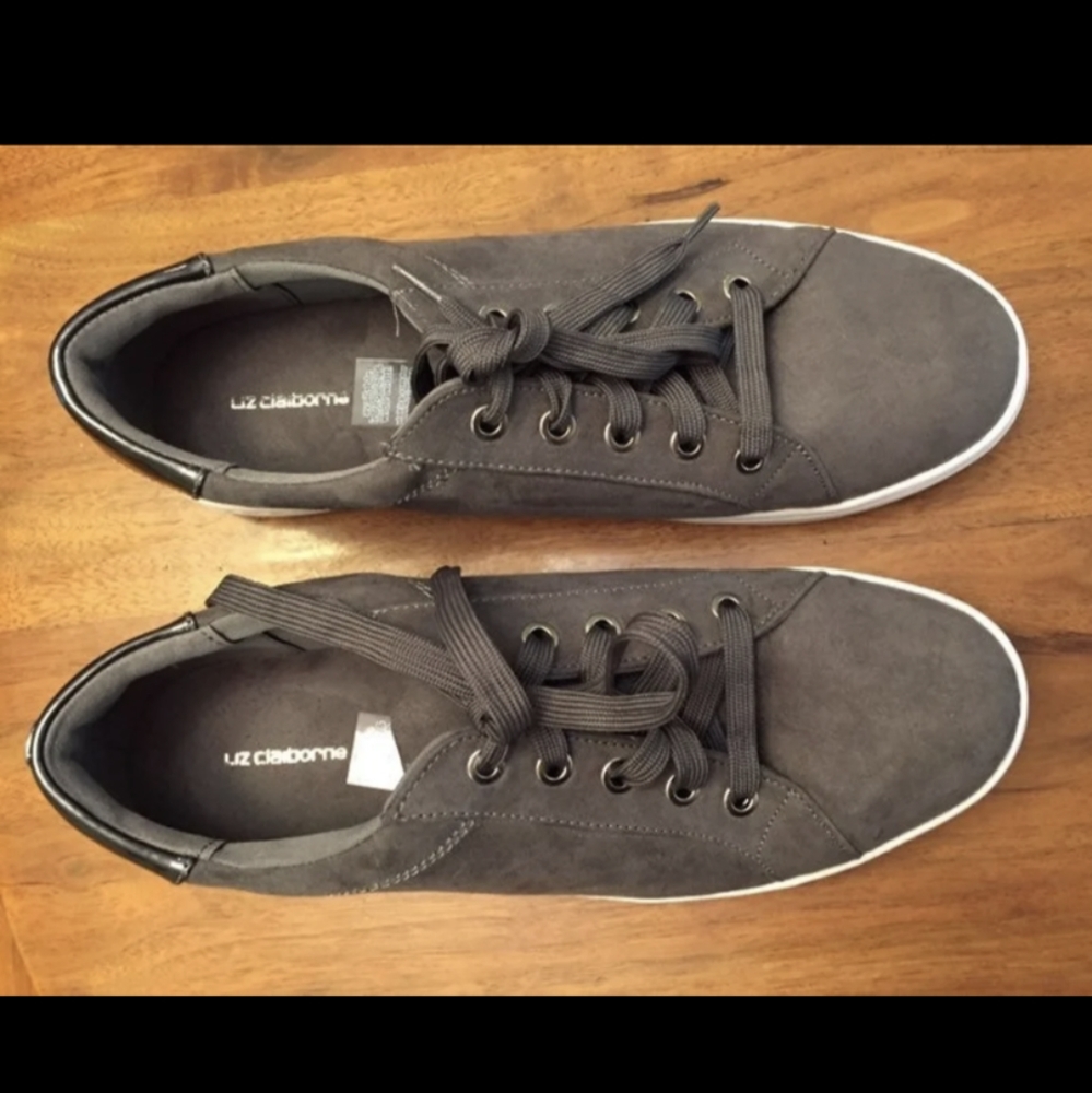 Liz Claiborne Grey Shoes 9